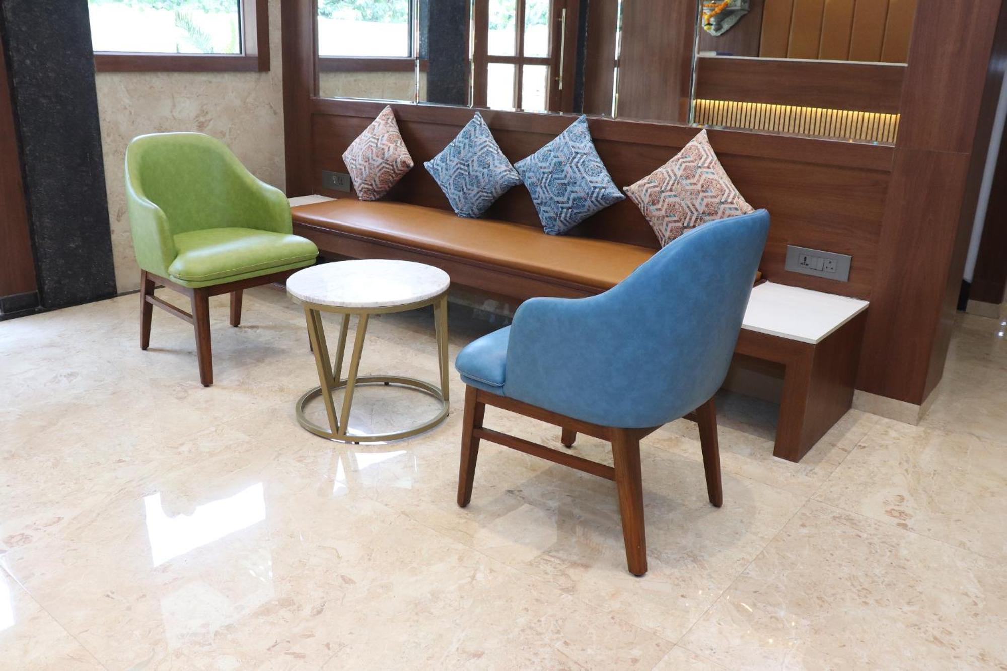 Hotel Golden Nest ธาเน ภายนอก รูปภาพ